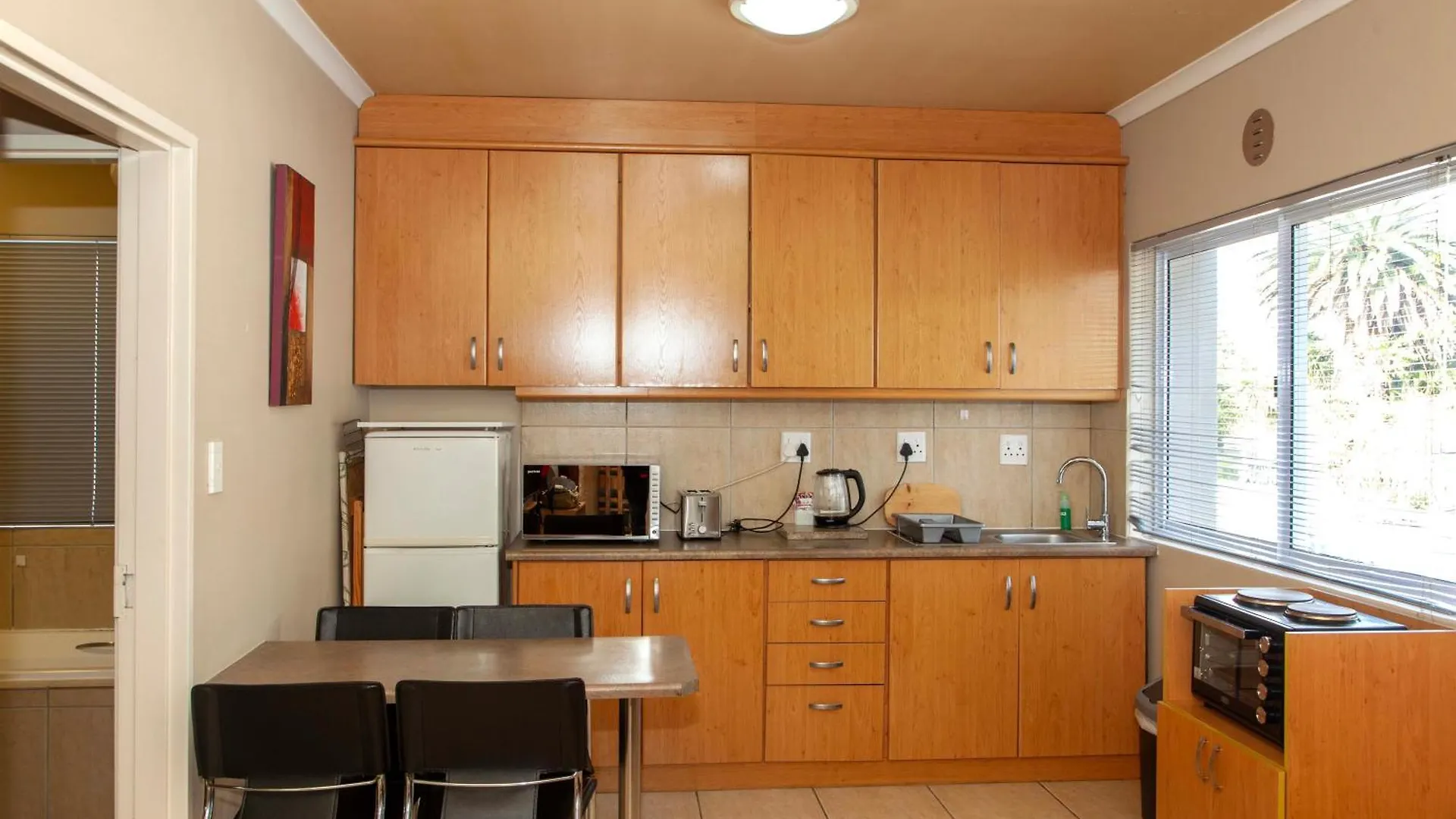 80 Kendal Guest House Bellville