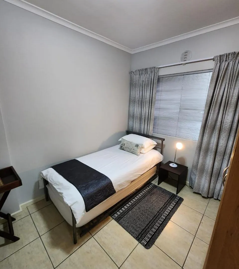 ***  80 Kendal Guest House Bellville Güney Afrika