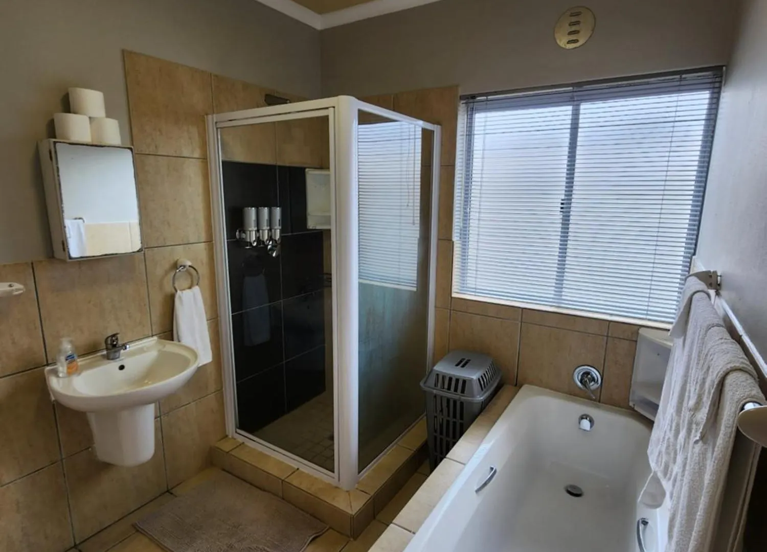 80 Kendal Guest House Bellville