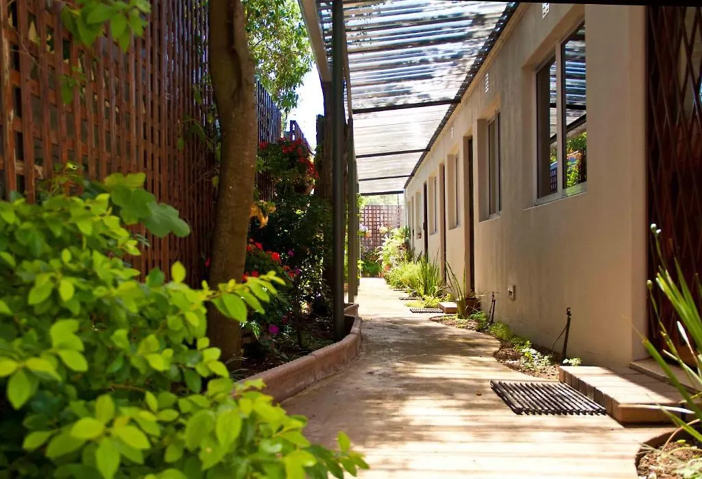 80 Kendal Guest House Bellville