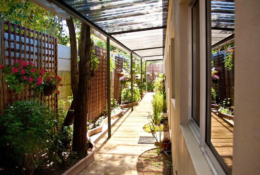 80 Kendal Guest House Bellville
