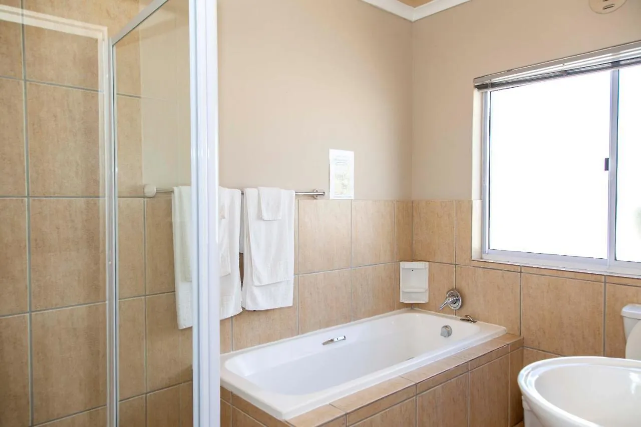 ***  80 Kendal Guest House Bellville Afrique du Sud