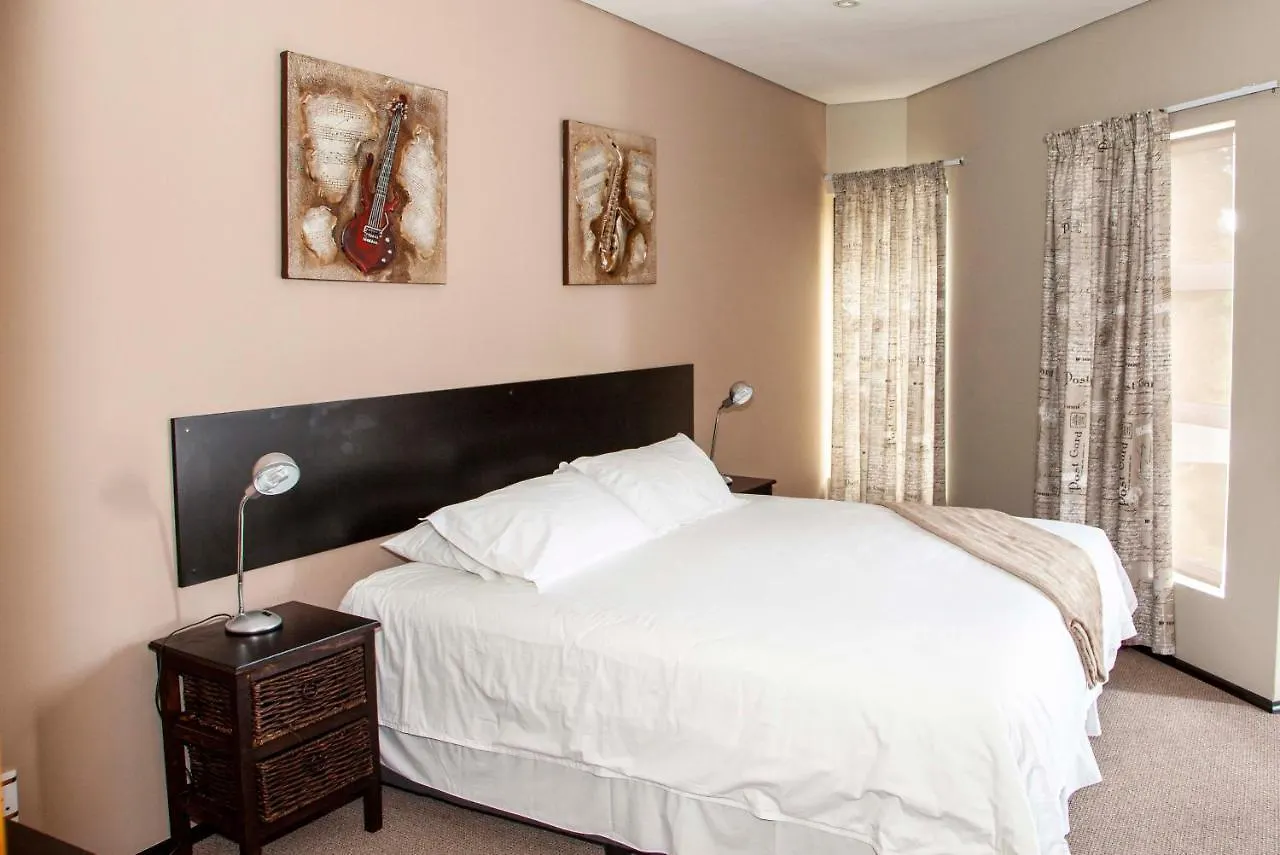 80 Kendal Guest House Bellville