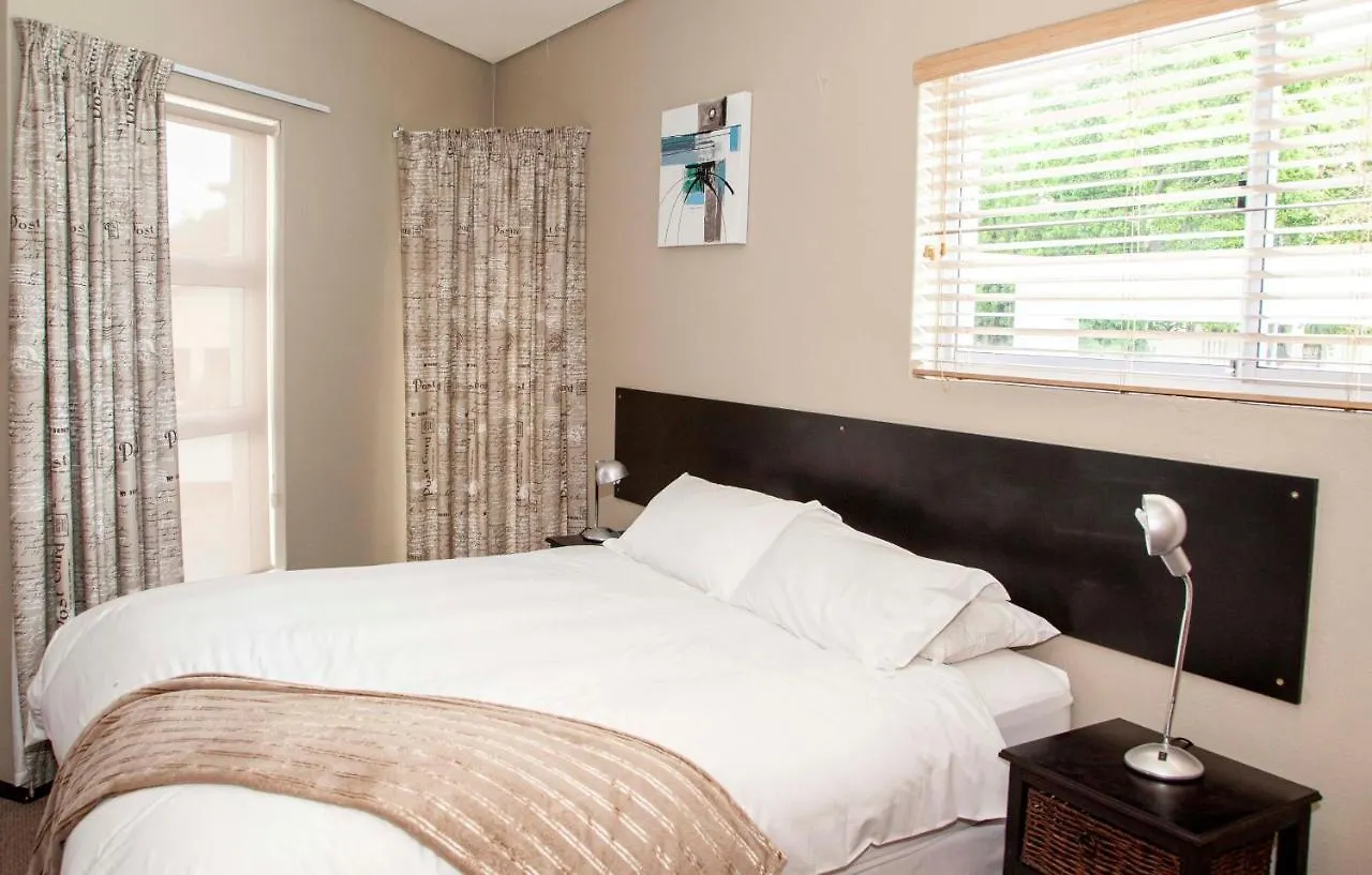 80 Kendal Guest House Bellville