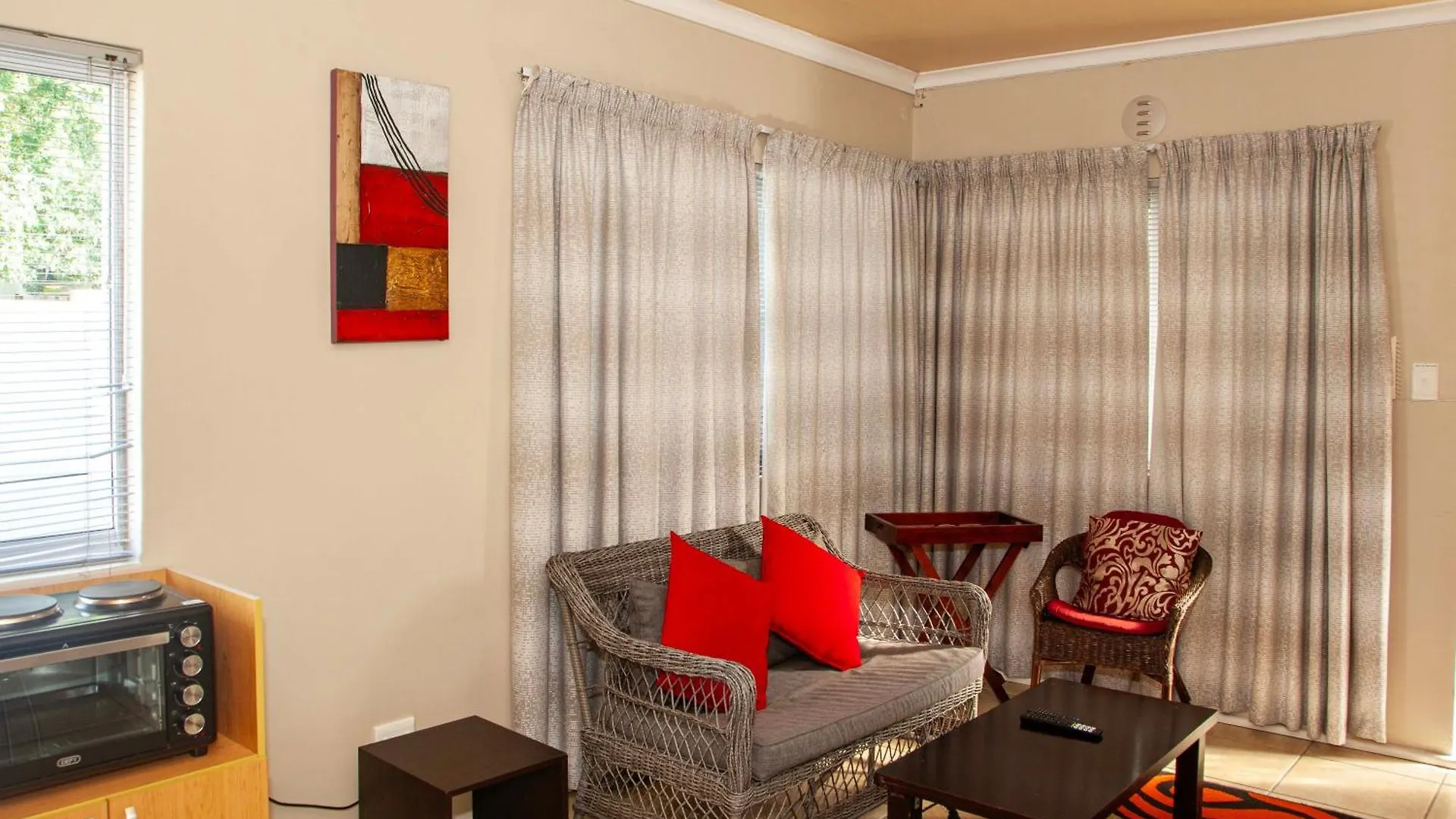 80 Kendal Guest House Bellville
